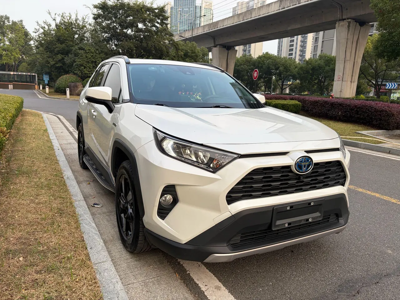 Toyota 2021 RAV4 Rongfang Double Engine 2.5 Stepless Four-wheel Drive Elite PLUS Edition (Modified) Automatic Gear 3