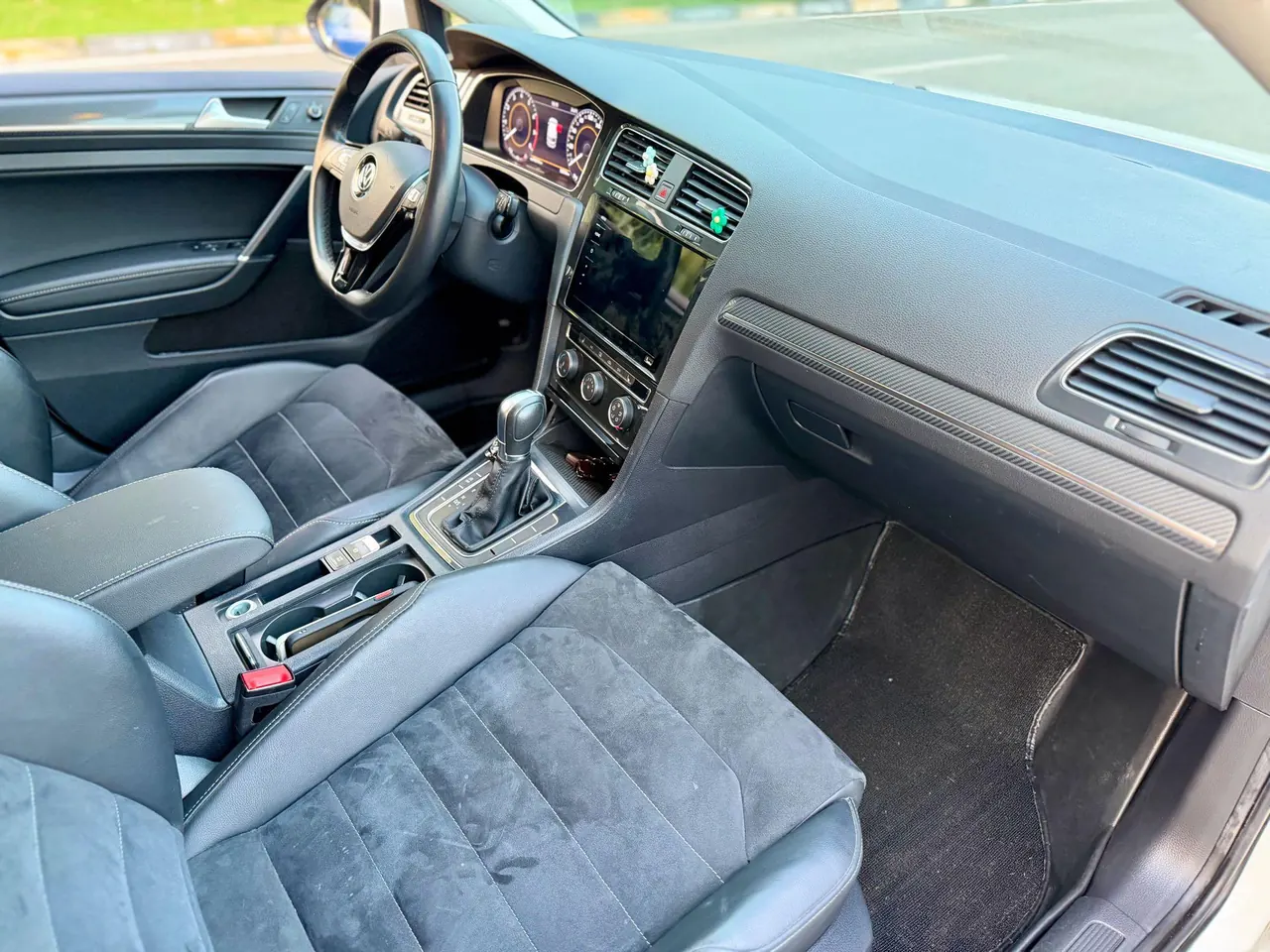 Volkswagen 2020 Golf 7 1.4TSI 280TSI Luxury Automatic 12