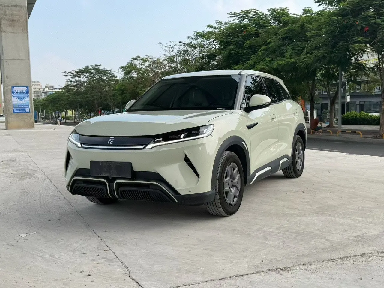 BYD 2024 Yuan UP 401KM Vital Edition Automatic Gear - View 1
