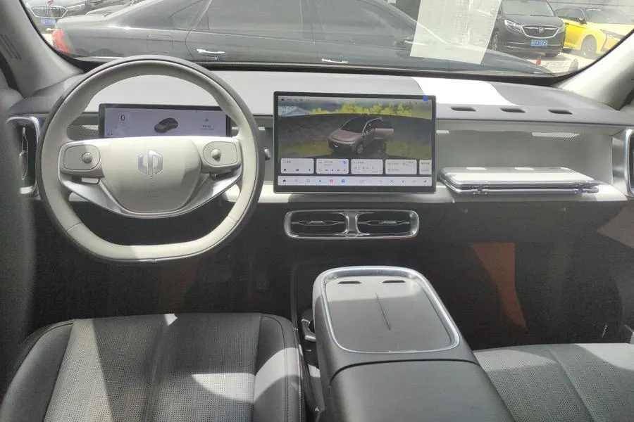 Leapmotor 2025 B 10 510 Enjoy Smart Driving Edition Automatic Gear 6