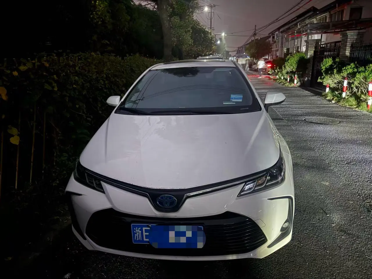 Toyota 2021 corolla 1.2T stepless elite version of automatic gear 2