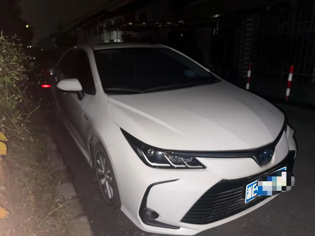 Toyota 2021 corolla 1.2T stepless elite version of automatic gear 3