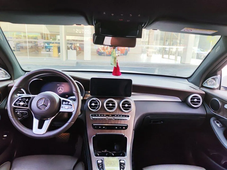 Mercedes Benz 2020 GLC 300 L 4MATIC 2.0T Dynamic Automatic 2
