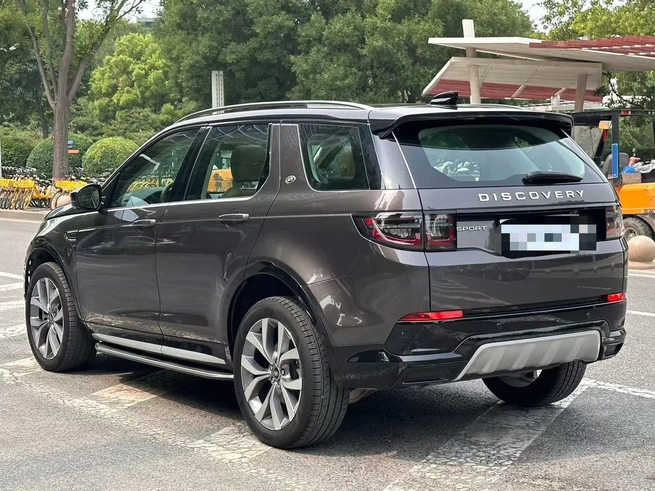 Land Rover 2024 Discovery Sports Edition 48V 2.0T Deluxe Custom Edition Automatic Gear 6