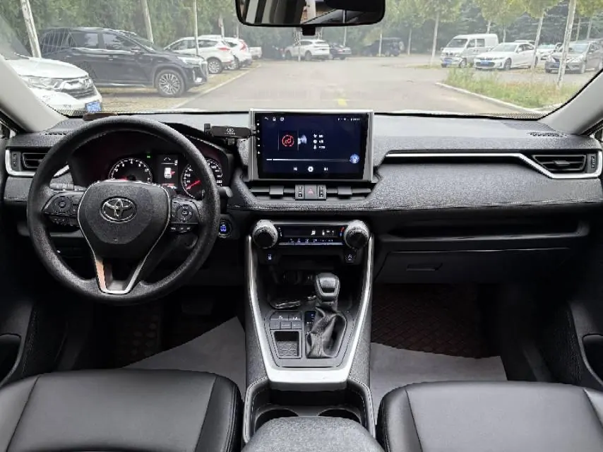 Toyota 2020 RAV4 Rongbo 2.0 Stepless Two-Drive City Edition Automatic Gear 9