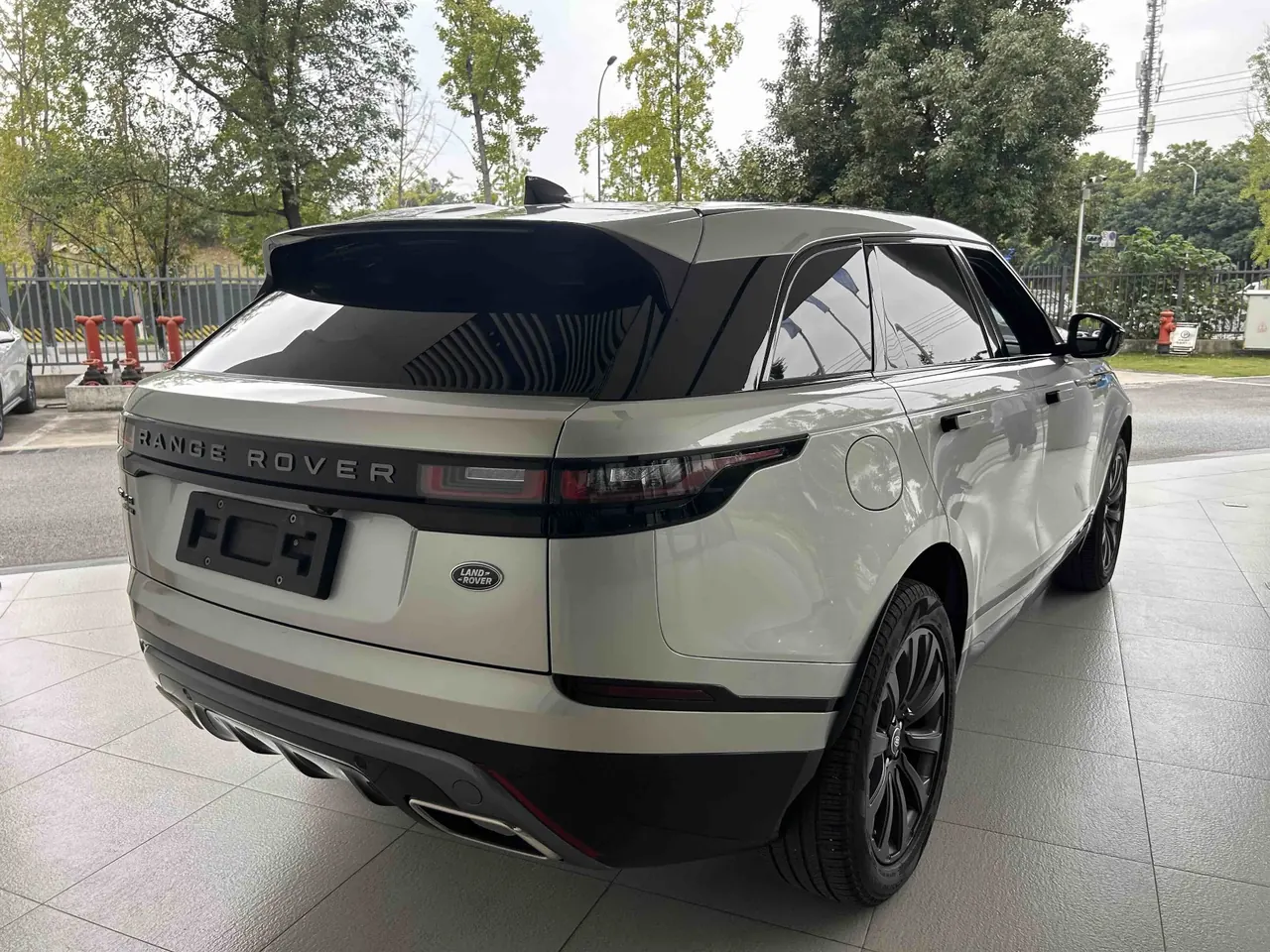 Land Rover Range Rover Star Pulse (Imported) 2020 Range Rover Star Pulse 3.0T P340 R-DYNAMIC S Automatic Gear 5