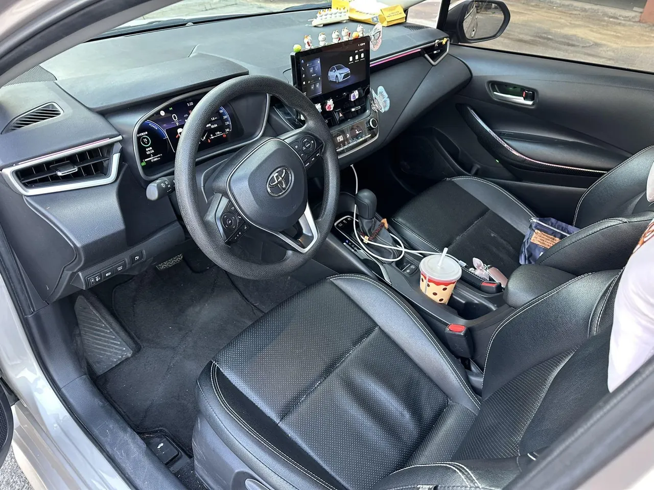 Toyota 2024 Lei Ling Shuangqing 1.8 Stepless Intelligent Electric Hybrid Deluxe Edition Automatic Gear 4