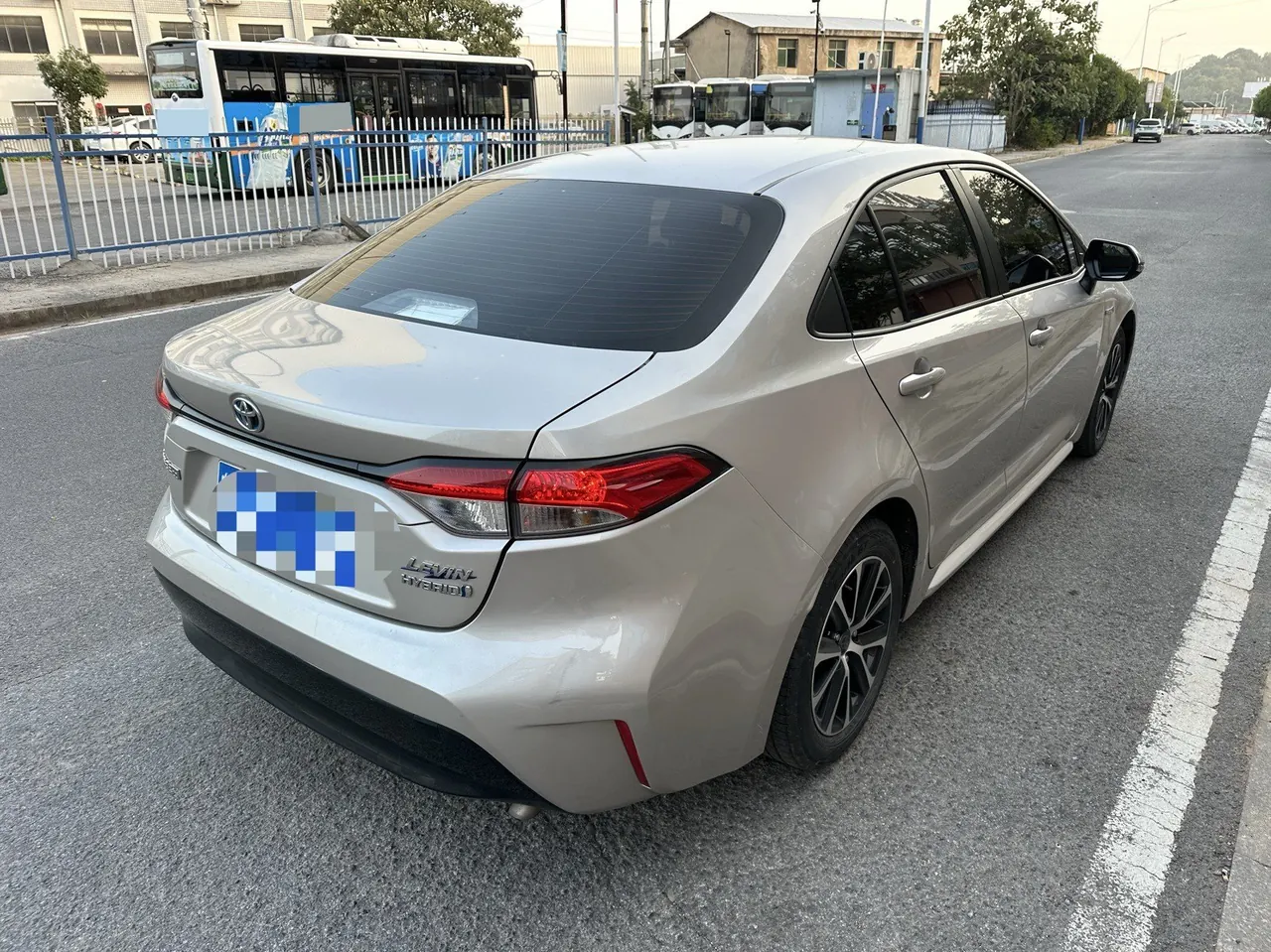 Toyota 2024 Lei Ling Shuangqing 1.8 Stepless Intelligent Electric Hybrid Deluxe Edition Automatic Gear 9