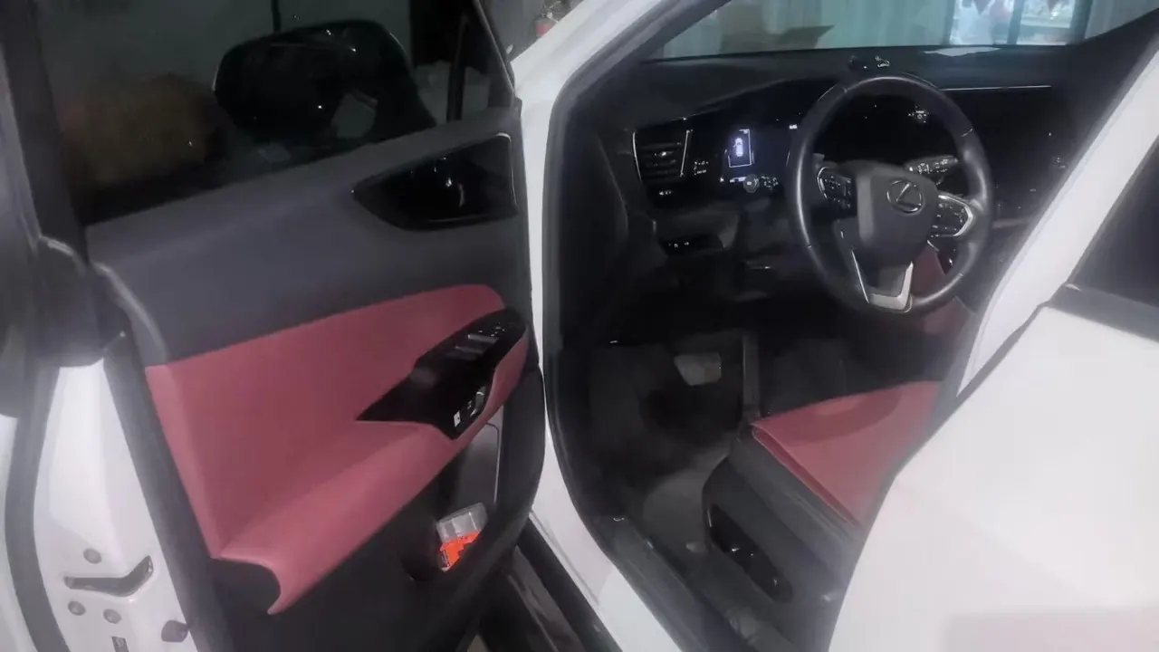Lexus NX (Imported) 2023 NX350h 2.5 Stepless Chuangyue Edition Automatic Gear 4