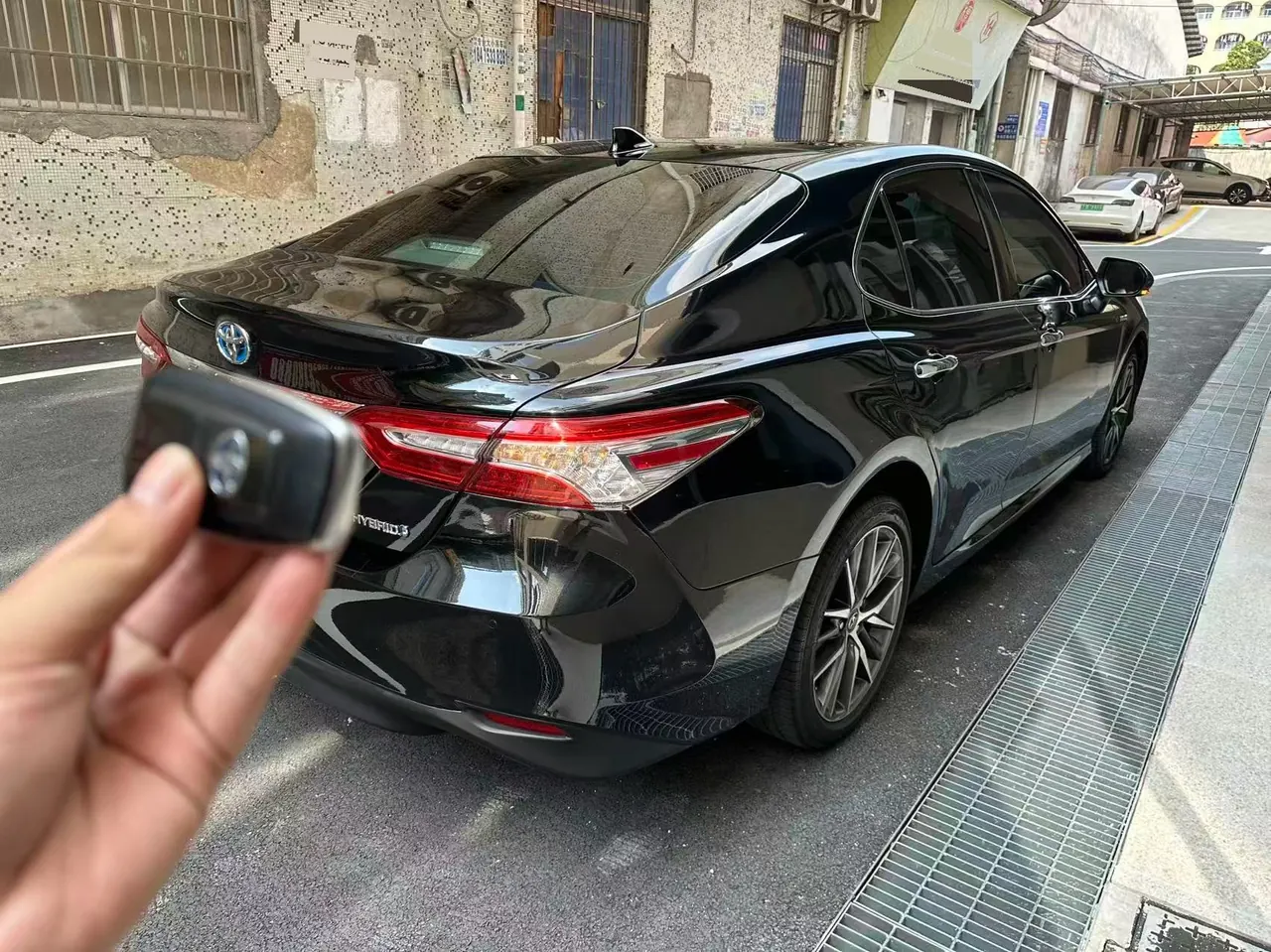 Toyota 2021 Camry Dual Engine 2.5HG Stepless Deluxe Automatic Gear 8