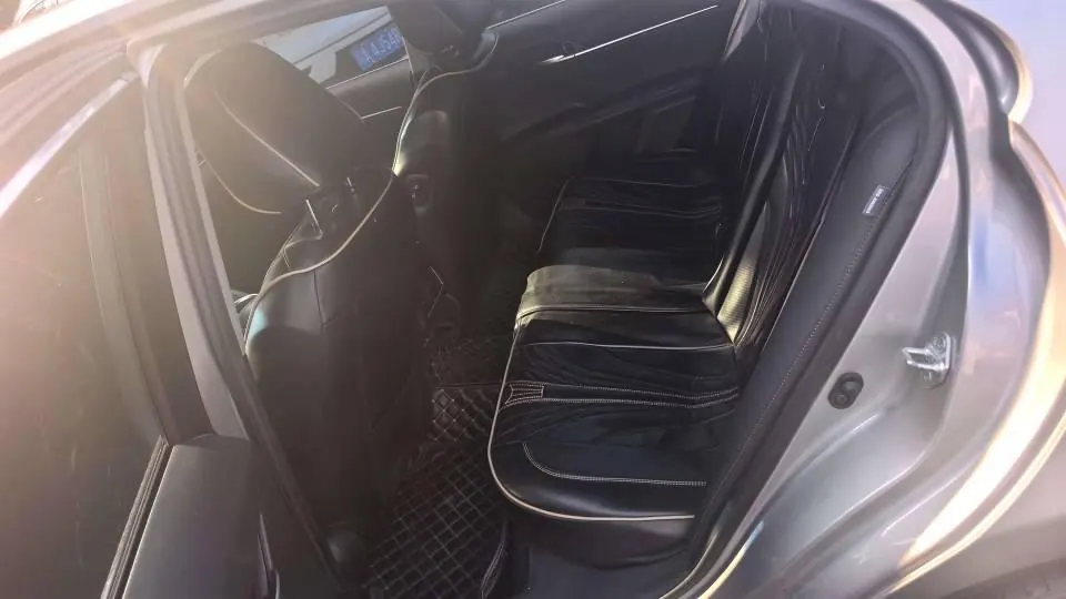 Toyota 2021 Camry 2.5Q flagship automatic gear 3
