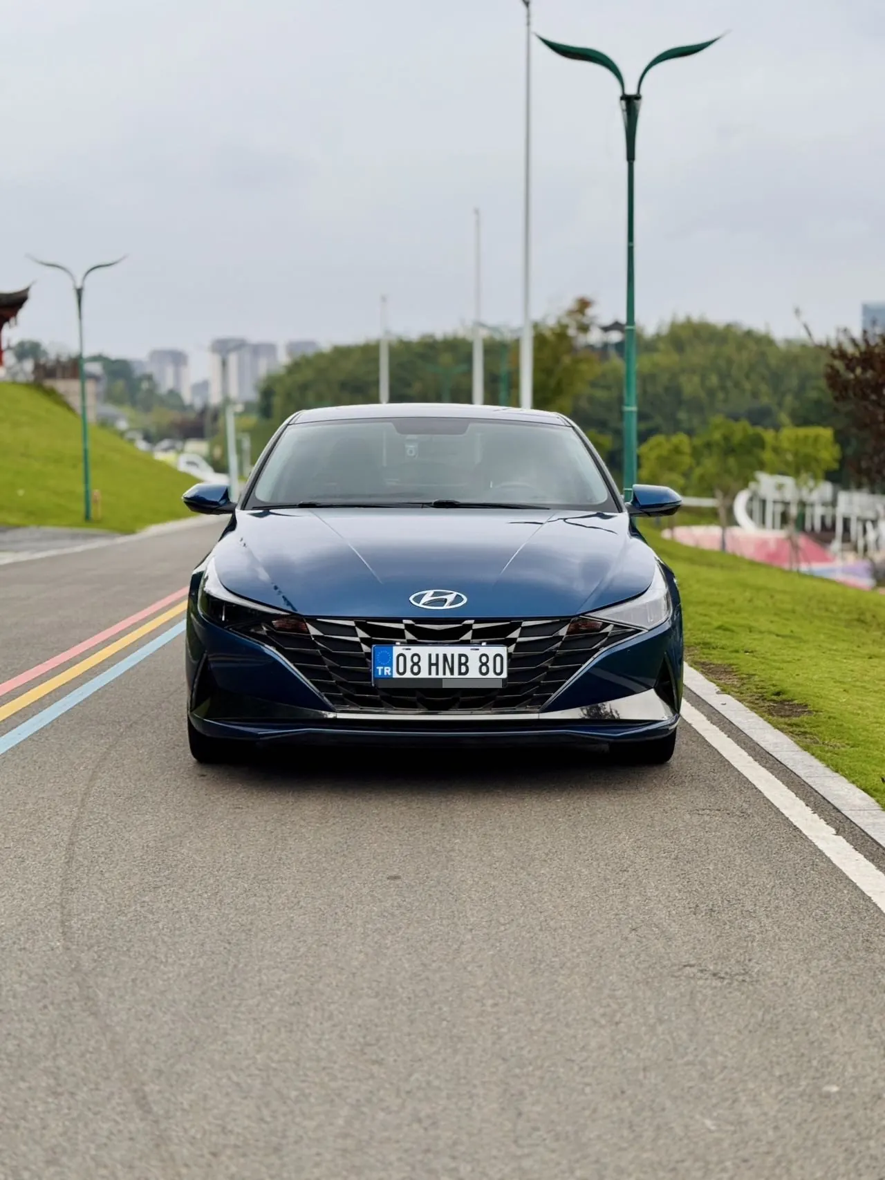 Hyundai 2021 Elantra -3-compartment 1.5 stepless LUX premium automatic gear 3