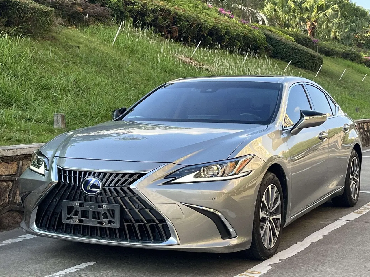 Lexus ES (Imported) 2021 ES300h 2.5 Stepless Excellence Edition Automatic Gear - View 1