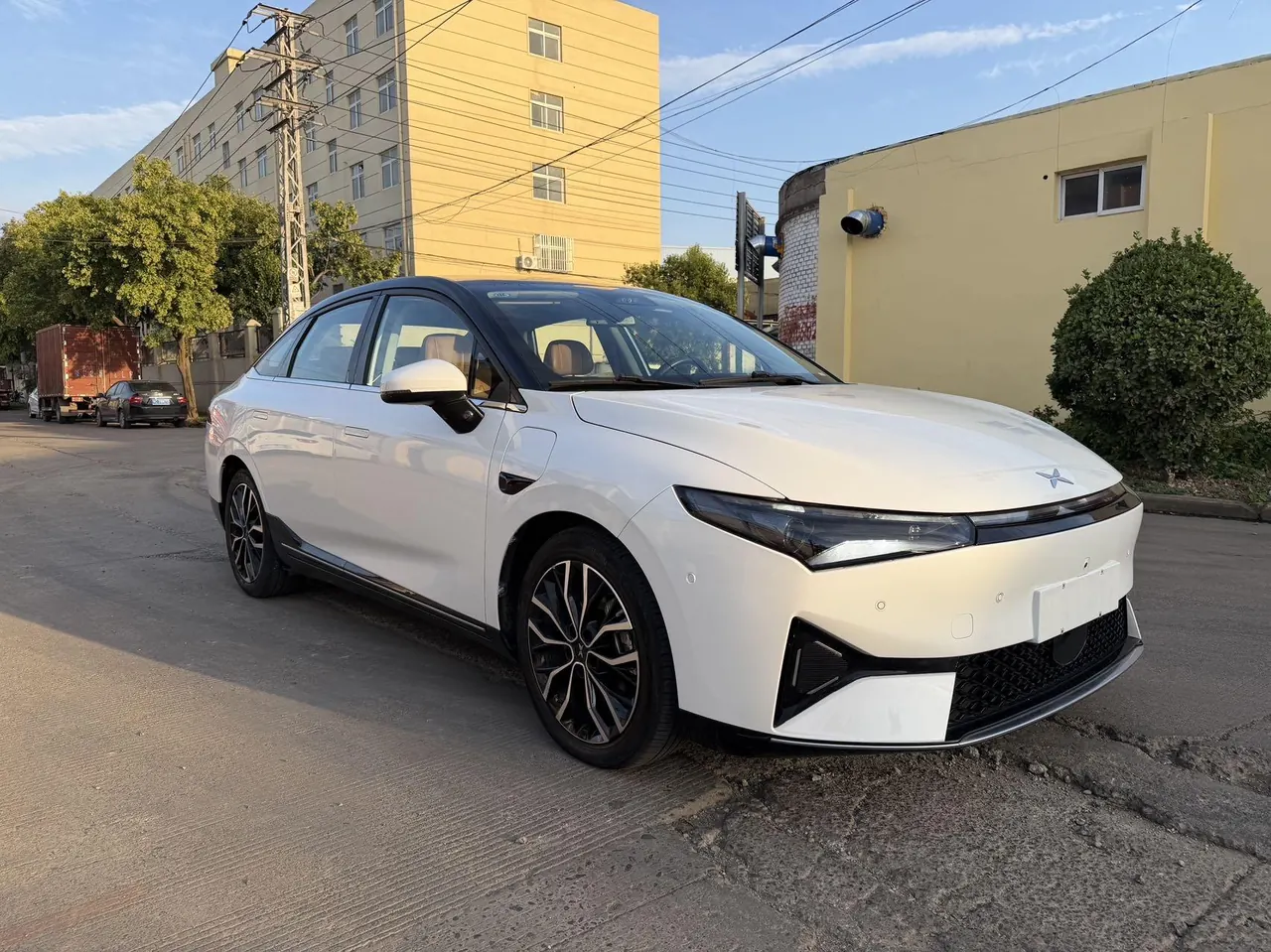 Xpeng 2021 P 5 550P automatic gear 3