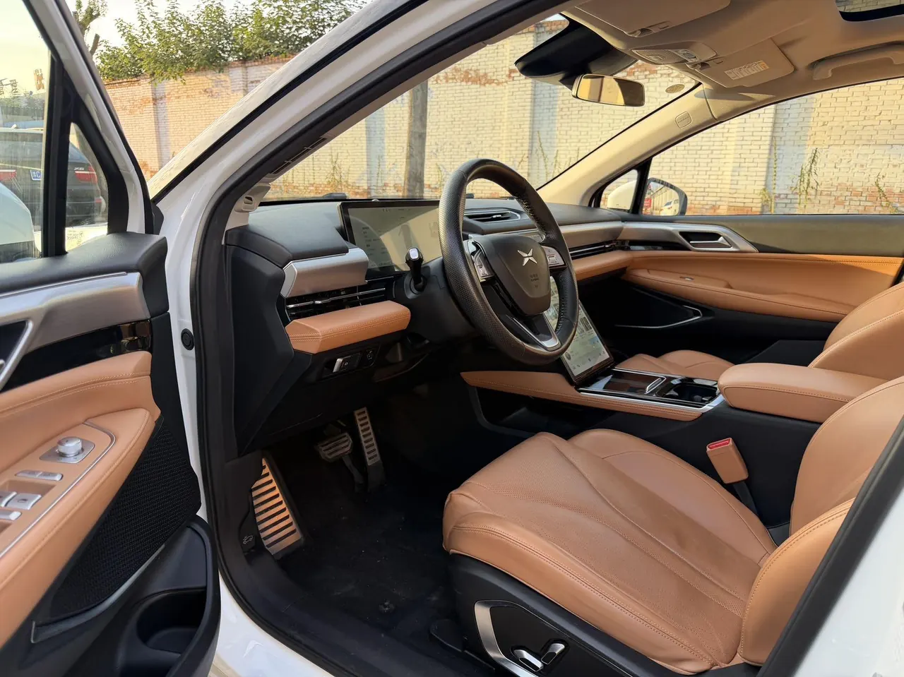 Xpeng 2021 P 5 550P automatic gear 4