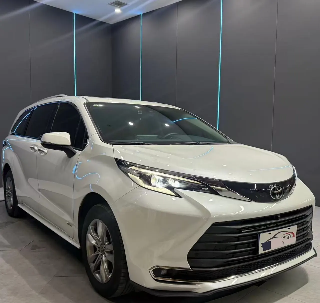 Toyota 2024 Sana 2.5 Stepless Comfort Edition Automatic Gear 3