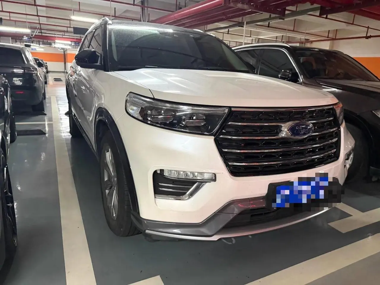 Ford 2020 Explorer 2.3T EcoBoost 285 Four-wheel Drive Fashion Edition 7-seat Automatic Gear 2