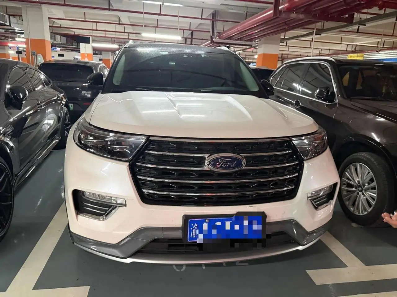 Ford 2020 Explorer 2.3T EcoBoost 285 Four-wheel Drive Fashion Edition 7-seat Automatic Gear 3