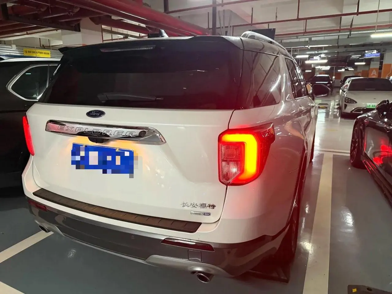 Ford 2020 Explorer 2.3T EcoBoost 285 Four-wheel Drive Fashion Edition 7-seat Automatic Gear 4