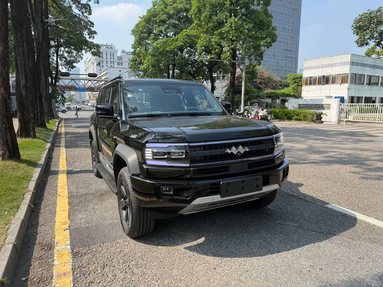 FangChengBao 2026 Leopard 5 1.5T Stepless 210KM Gods Max Edition Automatic Gear 3