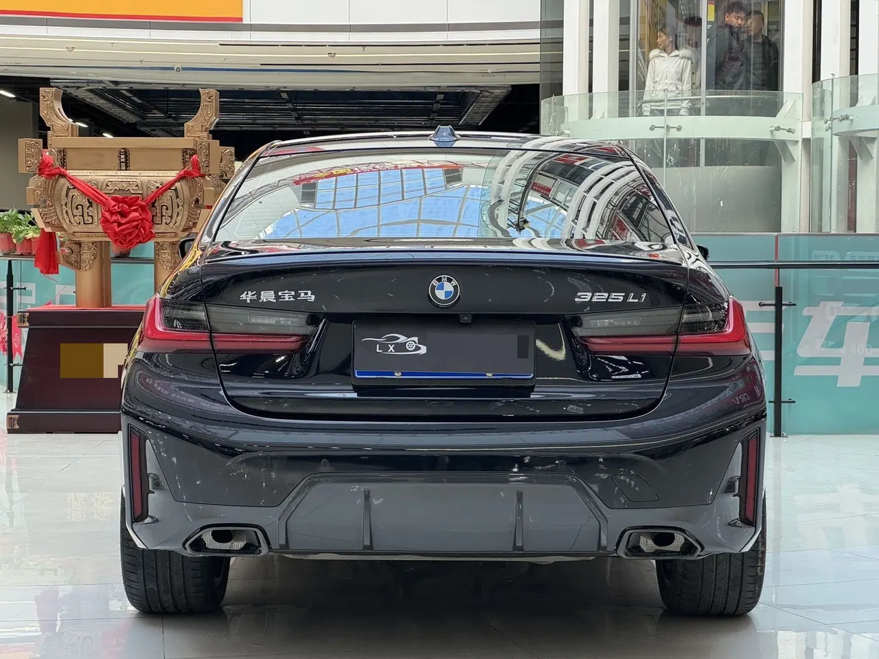 BMW 3 Series 2023 325Li 2.0T M Sports Obsidian Night Suit Automatic Gear 9