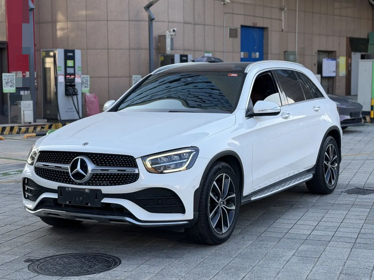 Mercedes Benz 2020 GLC 300 L 4MATIC 2.0T Dynamic (Modified) Automatic Gear - View 1