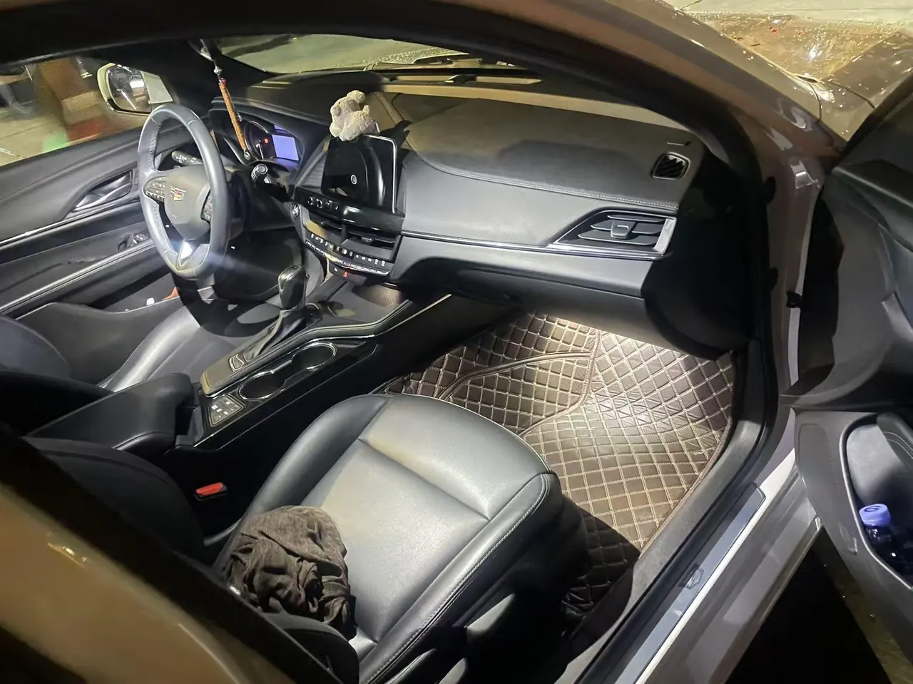 Cadillac 2021 CT4 2.0T 28T fashion (fashion) automatic gear 10