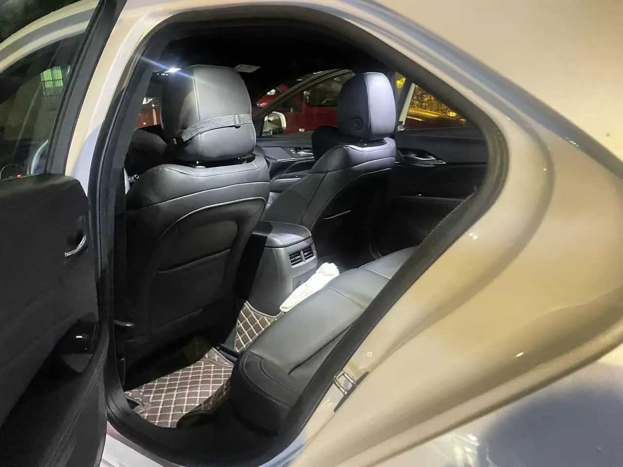 Cadillac 2021 CT4 2.0T 28T fashion (fashion) automatic gear 8