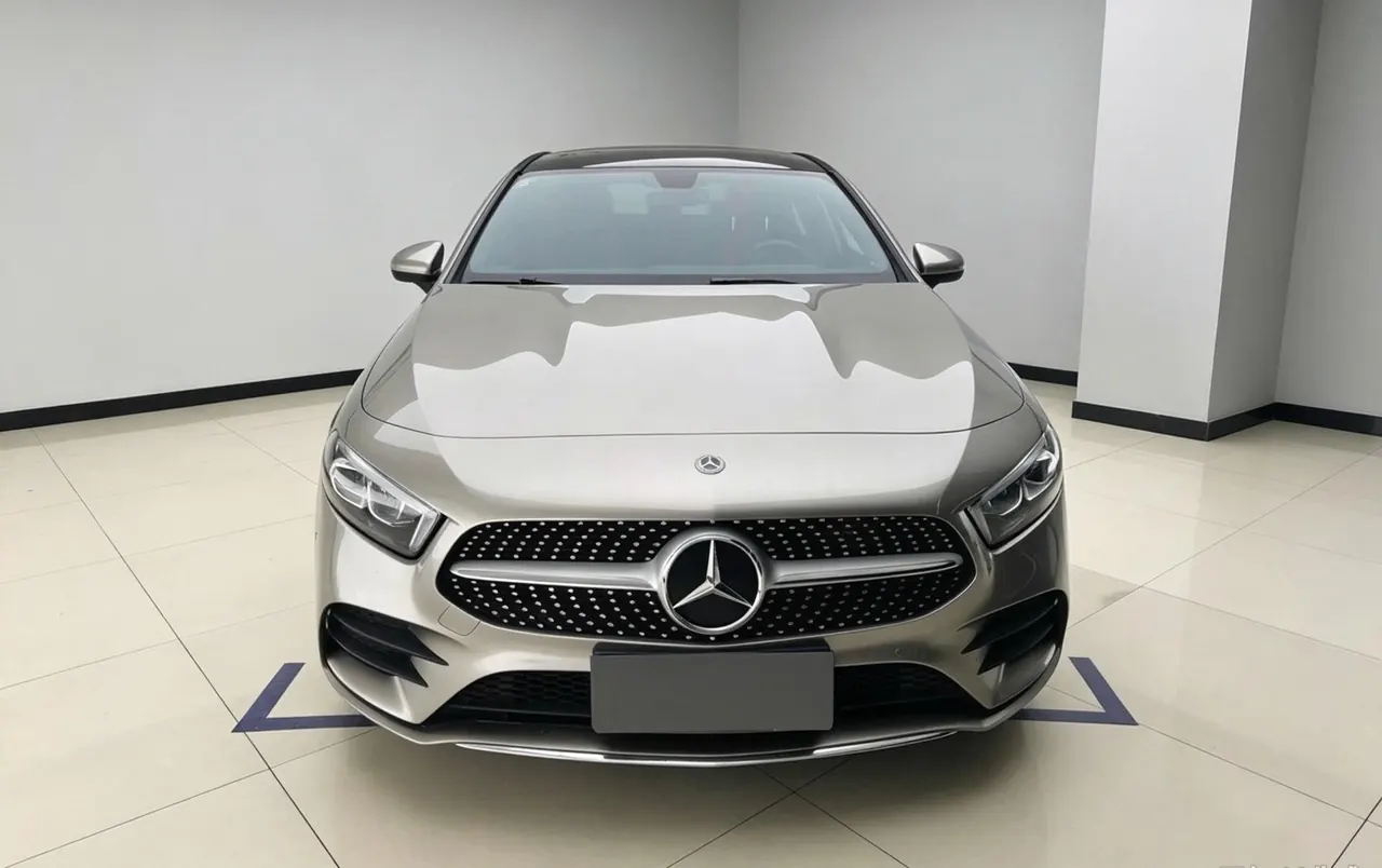 Mercedes Benz Class A 2020 A 200 L 1.3T Fashion (Modified) Automatic Gear 3