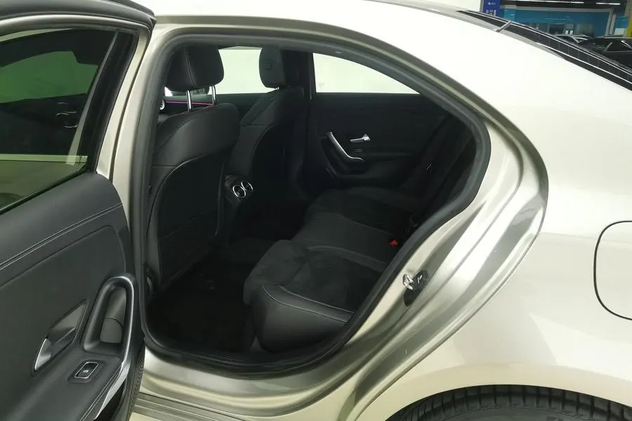 Mercedes Benz Class A 2020 A 200 L 1.3T Fashion (Modified) Automatic Gear 7