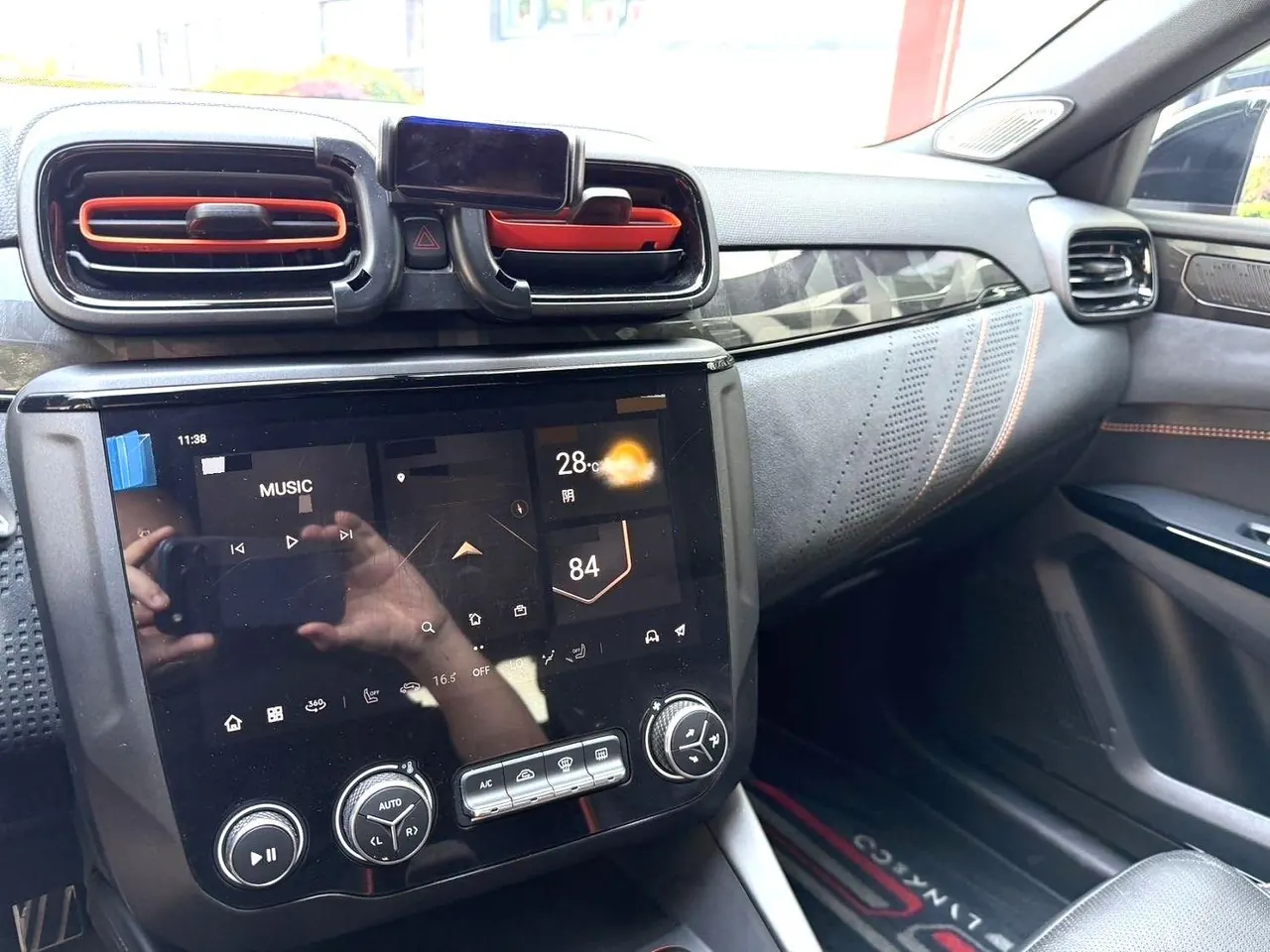 LYNK&amp;CO 2021 LYNK&amp;CO 02 Hatchback 2.0TD Halo automatic gear 5