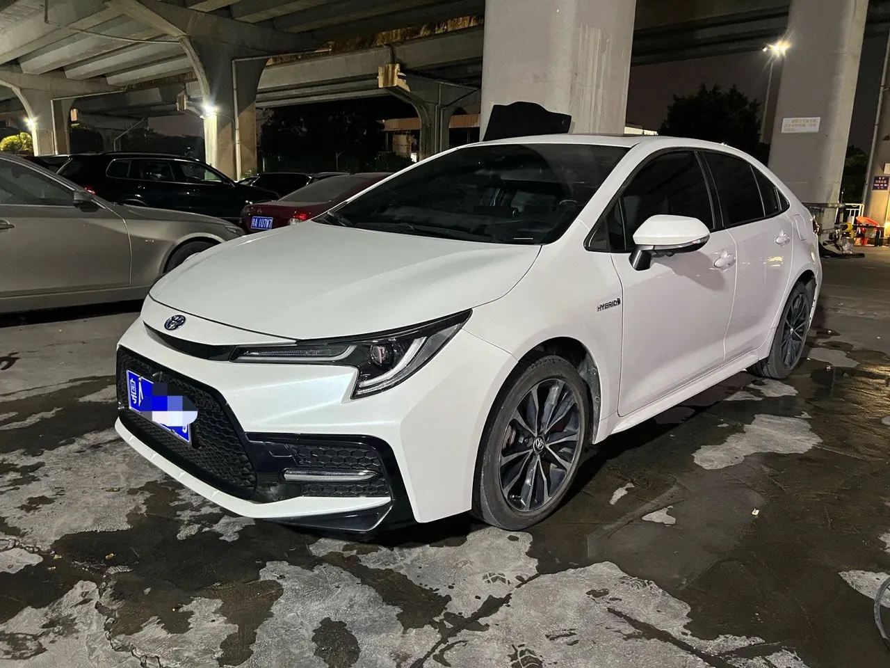 Toyota 2021 Lei Ling Shuangqing 1.8H Stepless Leading Edition Automatic Gear - View 1