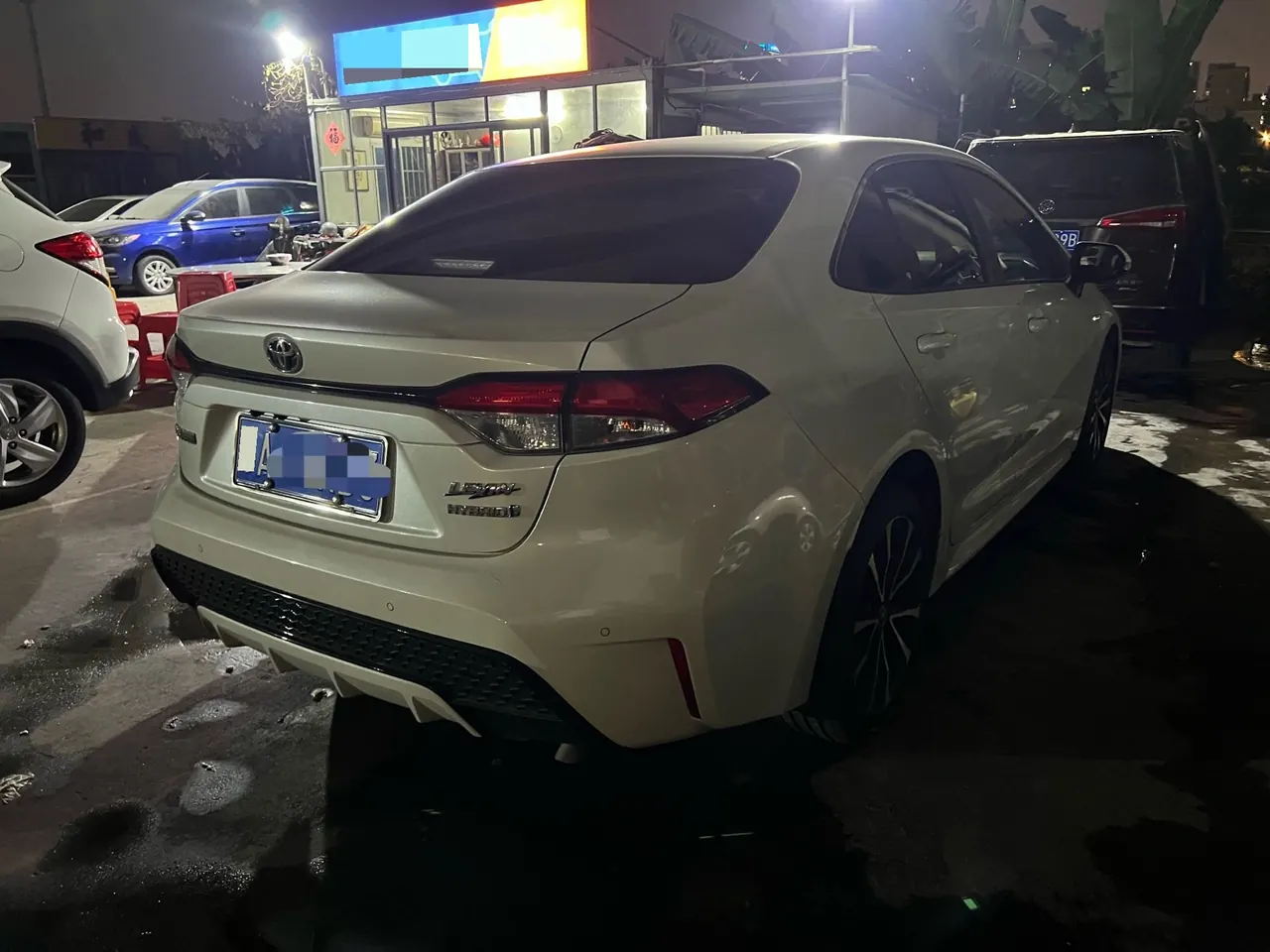 Toyota 2021 Lei Ling Shuangqing 1.8H Stepless Leading Edition Automatic Gear 6