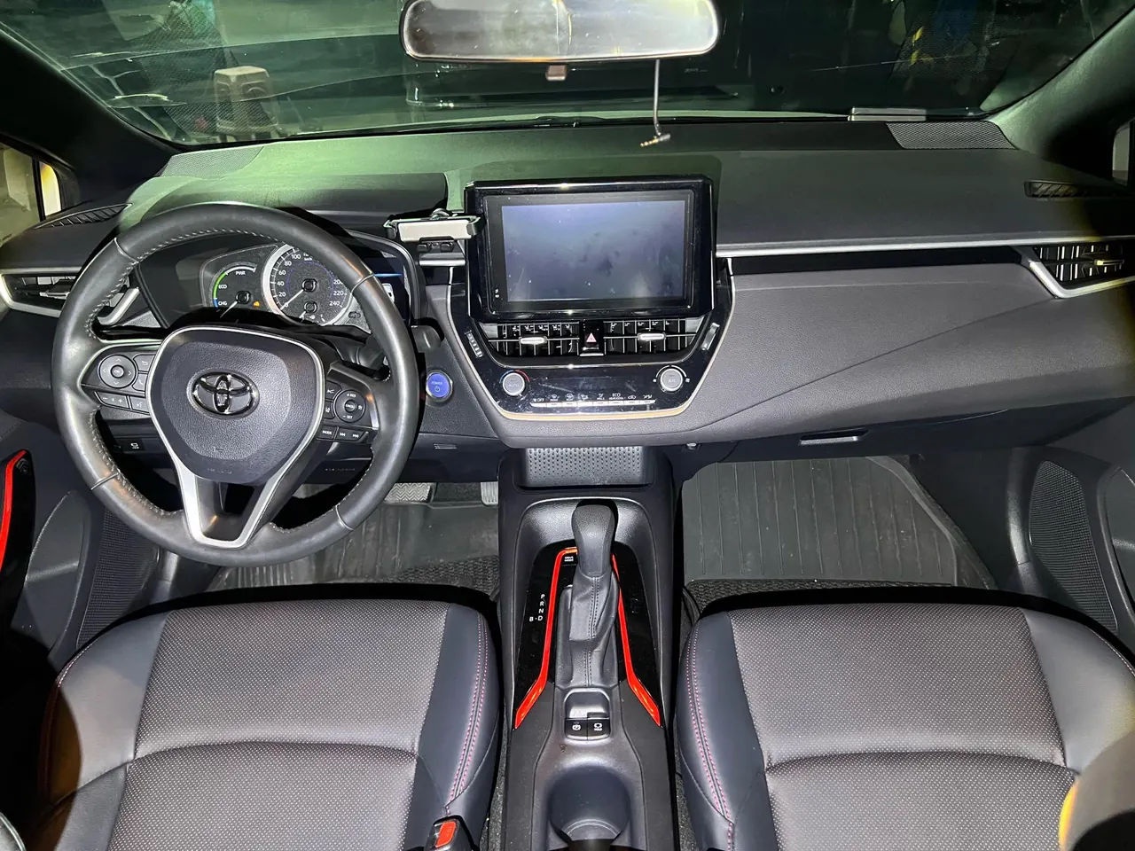 Toyota 2021 Lei Ling Shuangqing 1.8H Stepless Leading Edition Automatic Gear 9