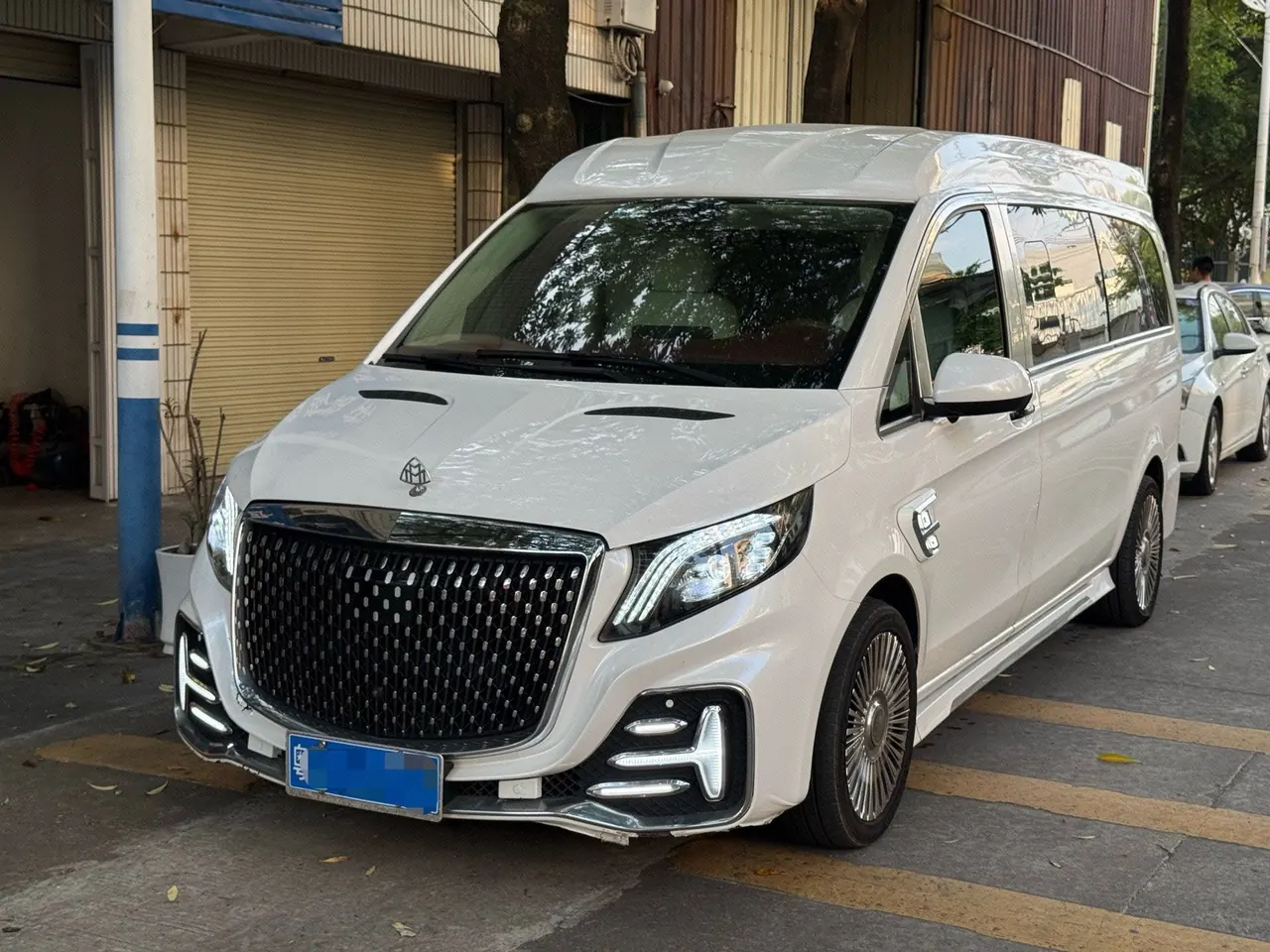 Mercedes Benz 2023 Vito 2.0T Elite Edition 7-seat Automatic Gear - View 1