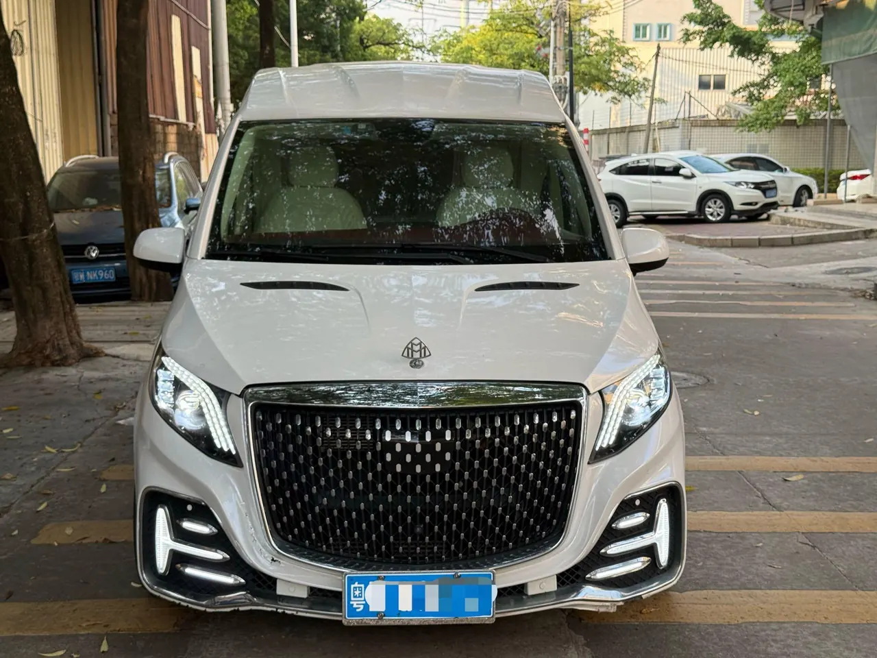 Mercedes Benz 2023 Vito 2.0T Elite Edition 7-seat Automatic Gear 2