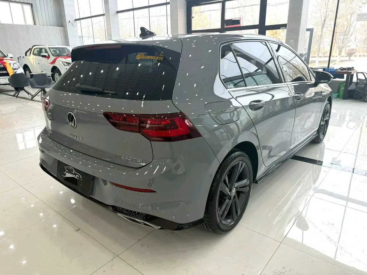 Volkswagen 2023 Golf 8 R-Line 1.4TSI 280TSI (Modified) Automatic Gear 6