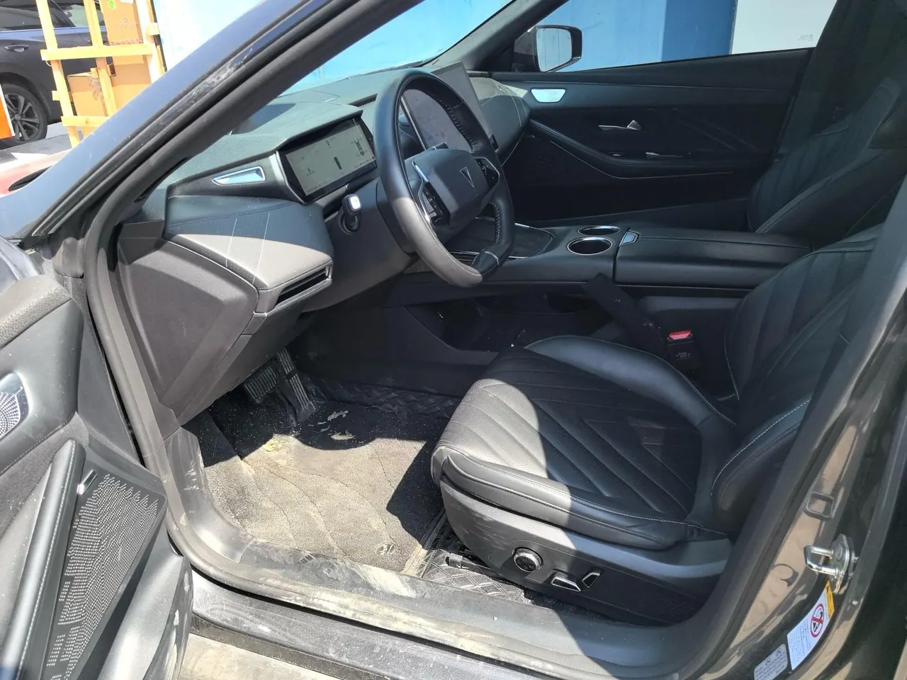 ChangAn Deepal 2023 SL 03 200Max Range-extended Automatic Gear 4