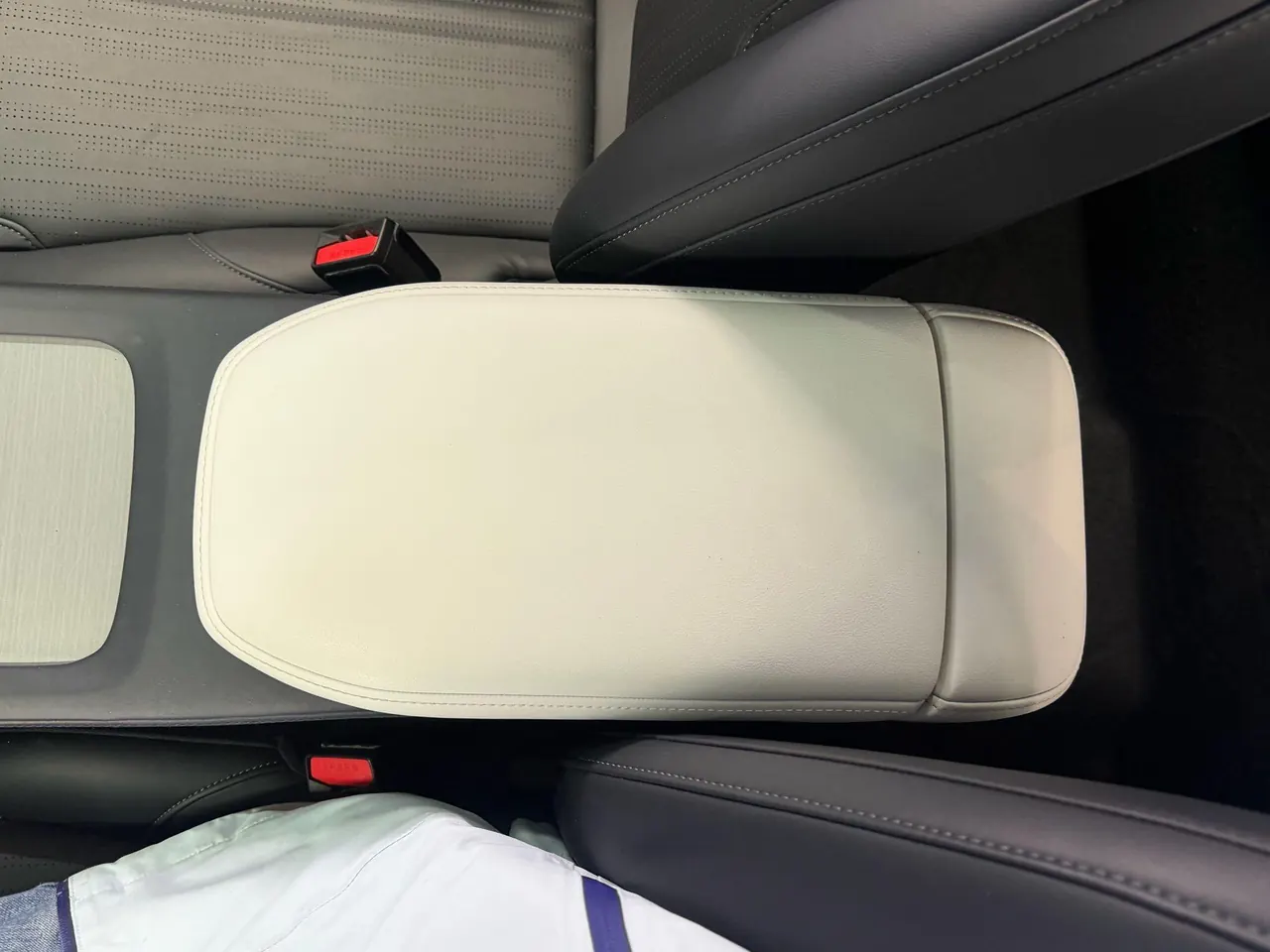 Geely Galaxy 2023 L7 1.5T 115km MAX automatic gear 10
