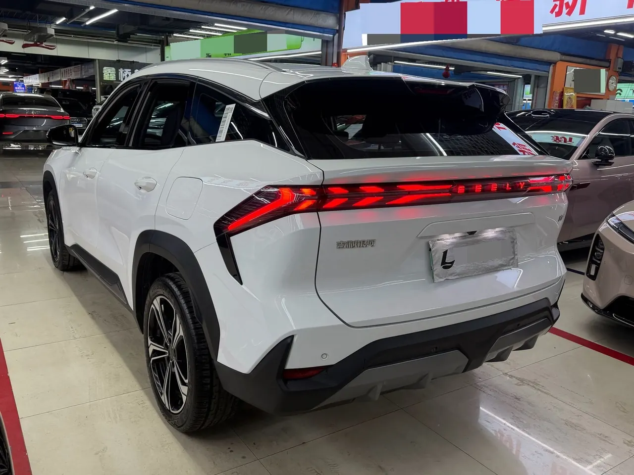 Geely Galaxy 2023 L7 1.5T 115km MAX automatic gear 3