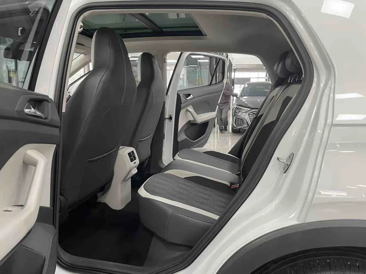 Volkswagen 2023 T-Cross (Tujia) 1.5 Comfort Edition Automatic Gear 5