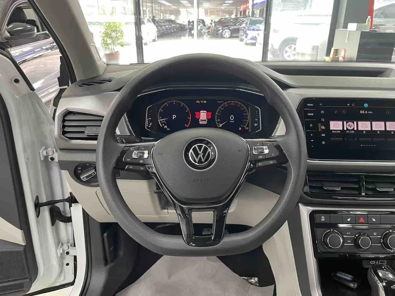 Volkswagen 2023 T-Cross (Tujia) 1.5 Comfort Edition Automatic Gear 6
