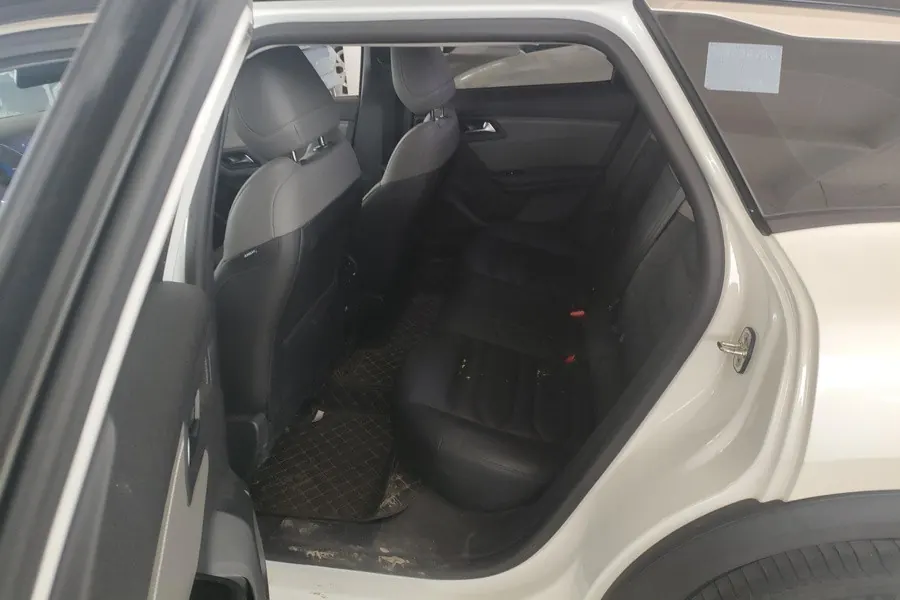 Citroen Versailles C5 X 2023 C5 X 1.6T Enjoy extraordinary automatic gear 9