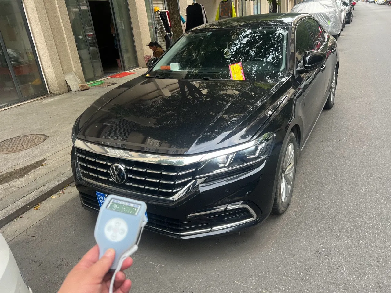 Volkswagen 2021 Passat 2.0TSI 330TSI Elite Edition Automatic - View 1