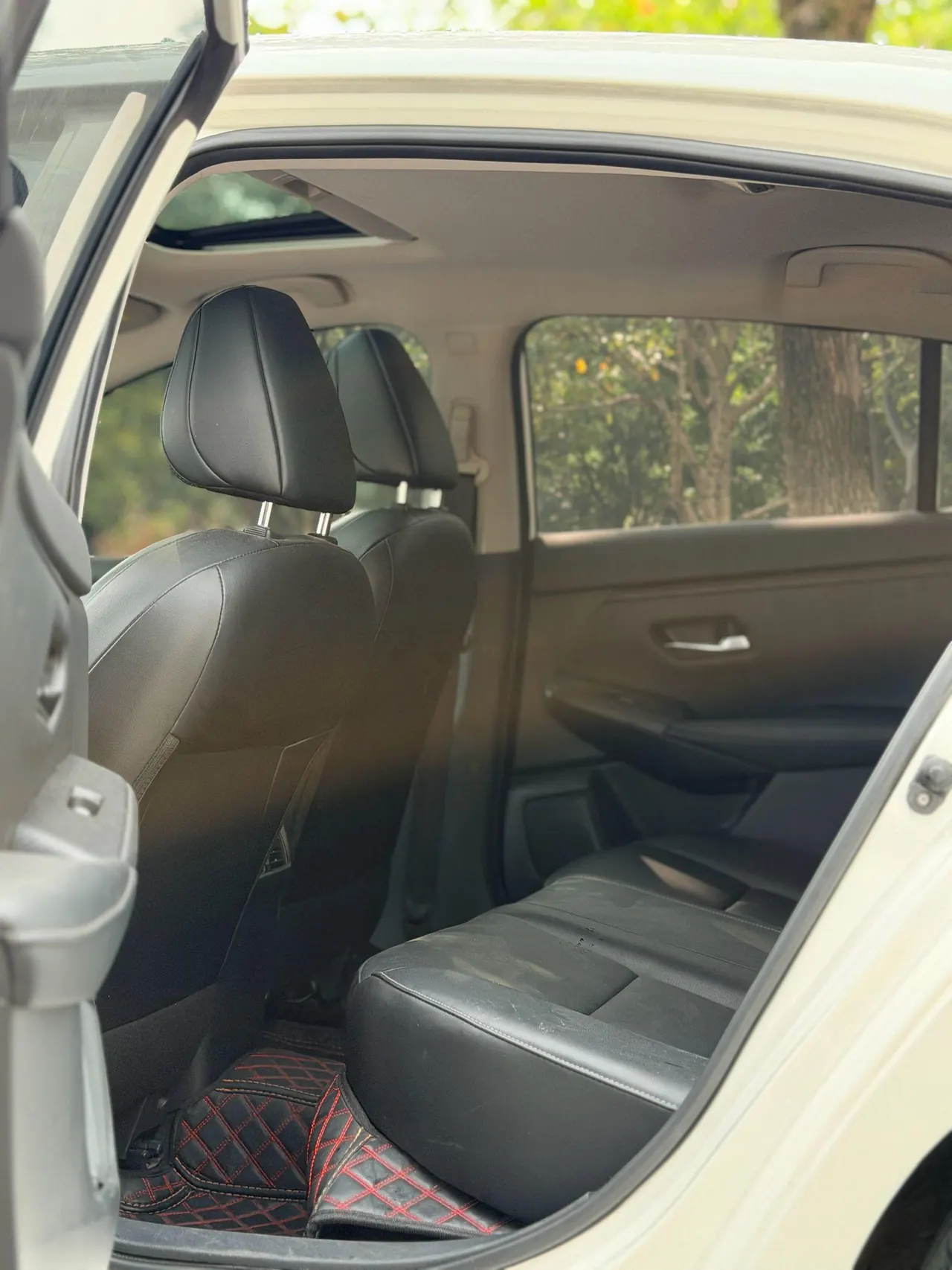 Nissan 2022 Sylphy 1.6 Stepless XL Pleasant Edition Automatic Gear 10