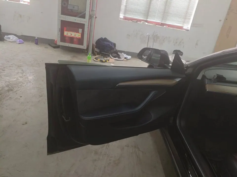 Tesla 2022 Model 3 rear-wheel drive version of automatic transmission 5
