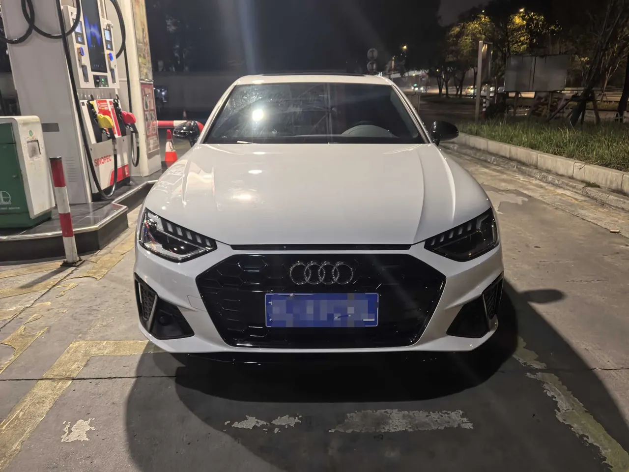 Audi 2023 A4L 2.0TFSI 40TFSI Deluxe Dynamic Automatic 2