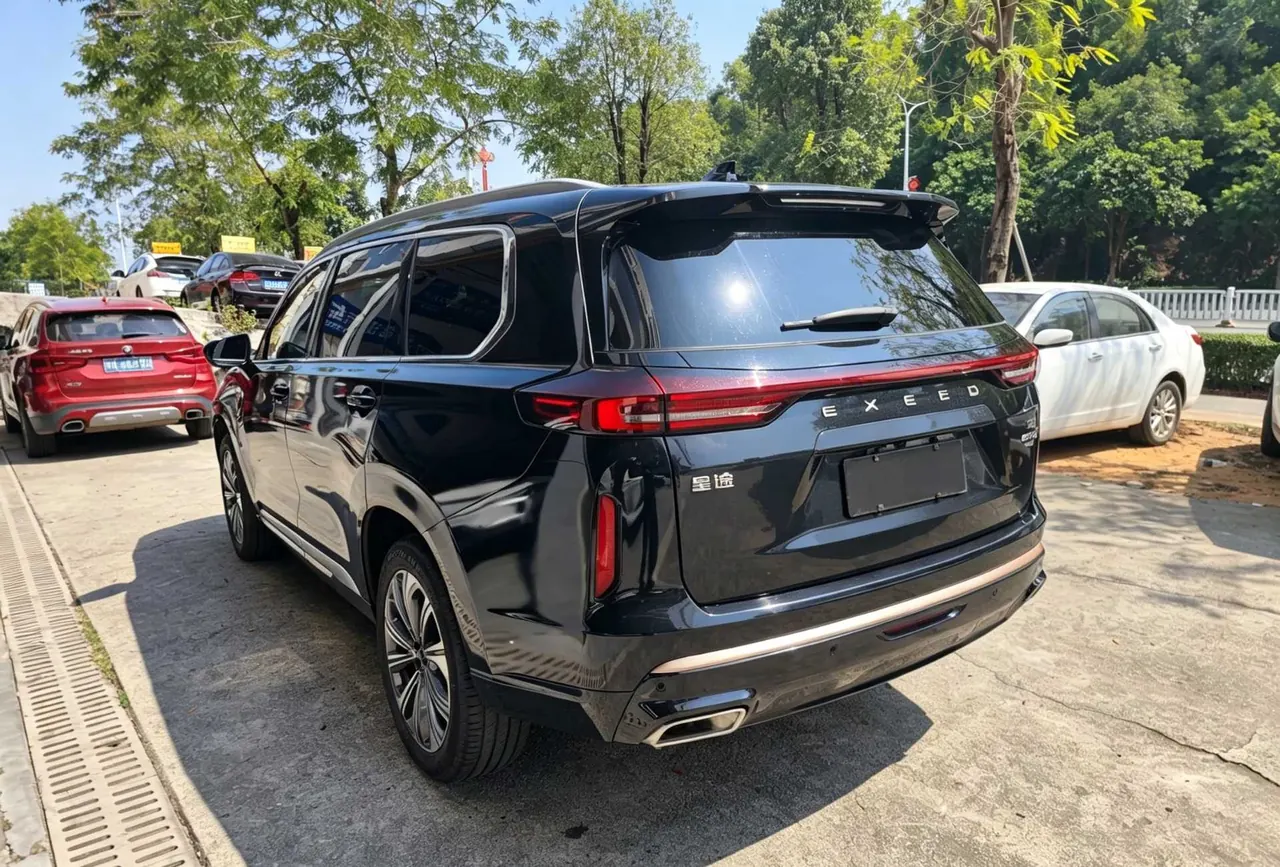 Xingtu 2023 Lanyue 2.0T 400T 4-wheel drive Xingzun Edition 6-seat automatic gear 6