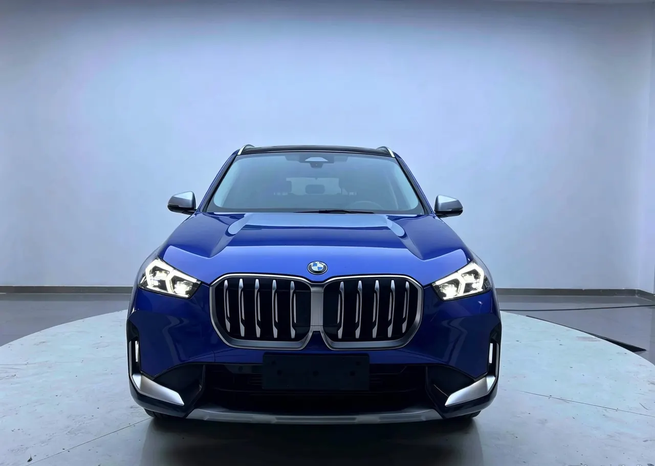 BMW 2023 X1 sDrive20Li 1.5T X Design Package Automatic Transmission 9