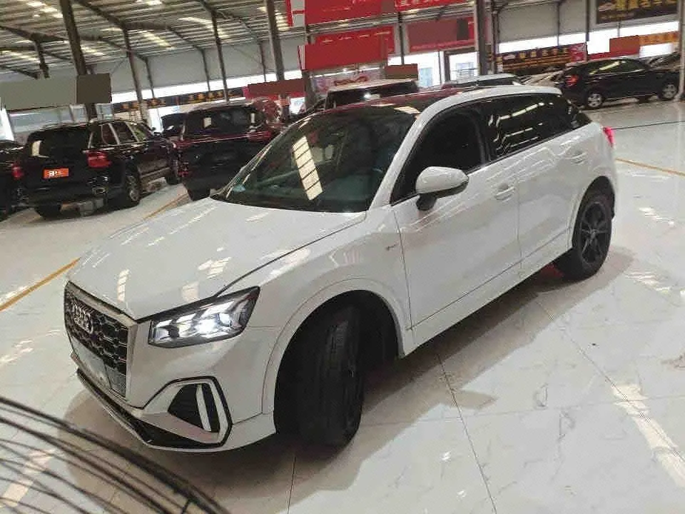 Audi 2022 Q2L 1.4TFSI 35TFSI Aggressive Dynamic Automatic - View 1